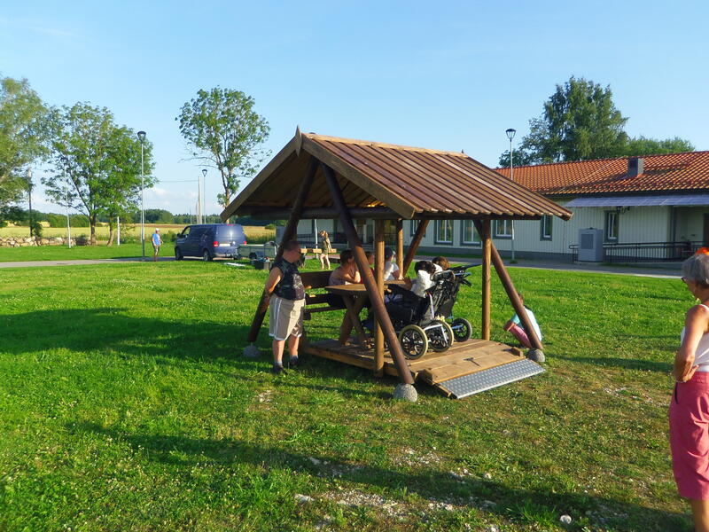 Barbeque Grill Swing For Wheelchair
