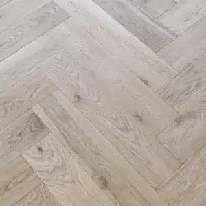 Woodengold oak herringbone T&G rustik (120×600 mm)