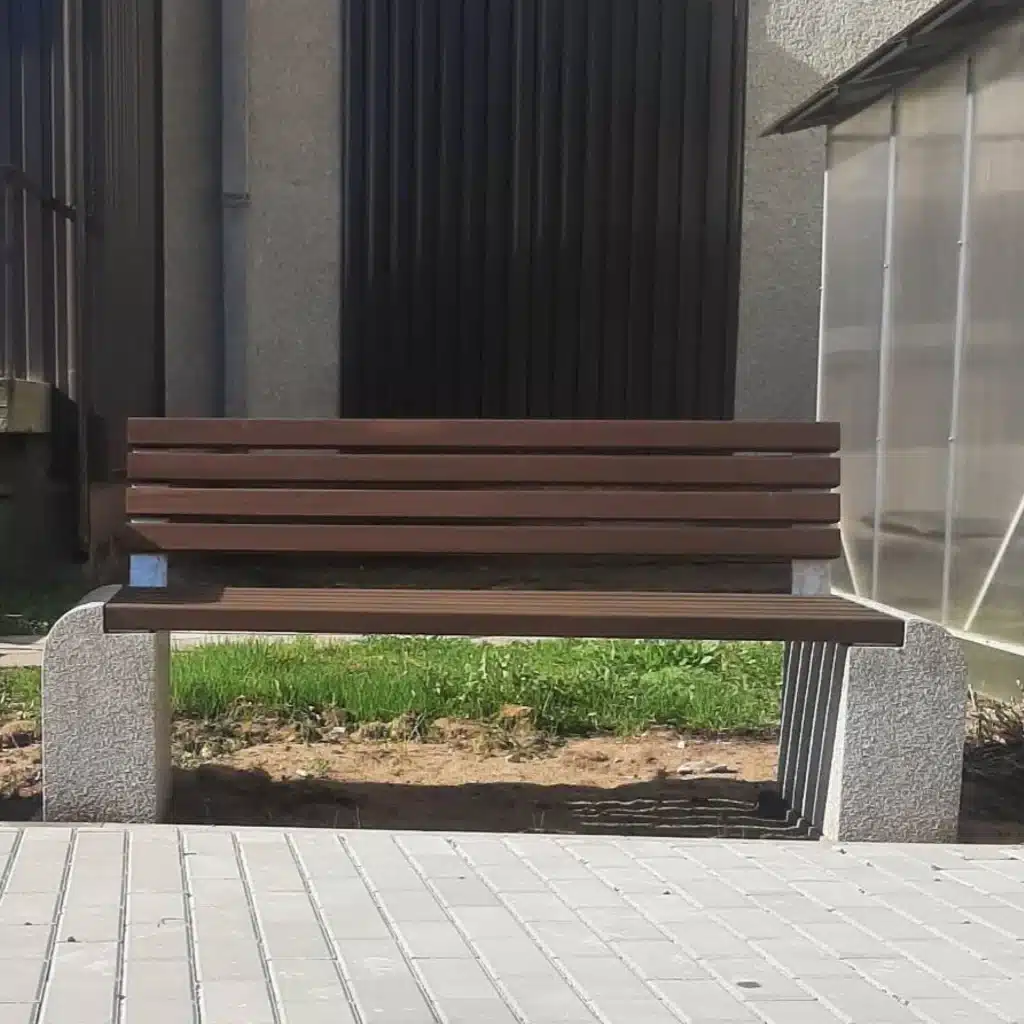 Concrete bench Quadro with backrest